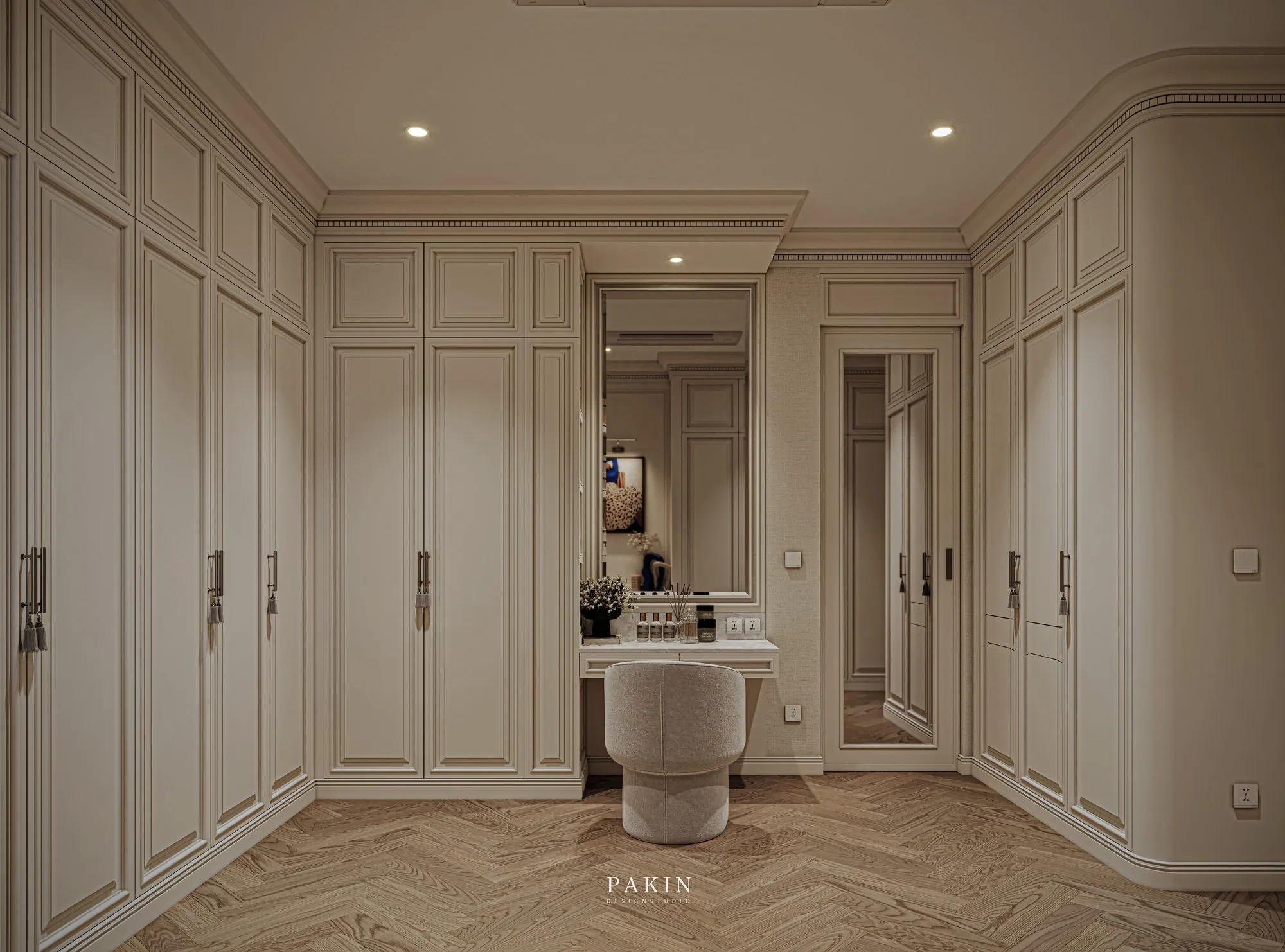Walk-in Closet — 01